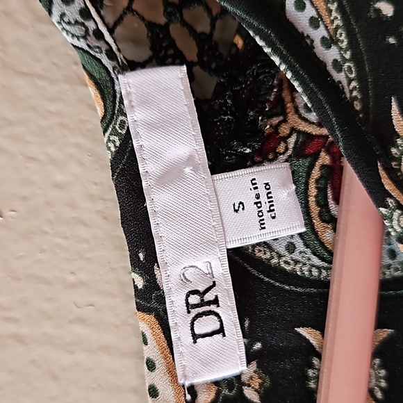 Pretty, dark green, boho blouse. - Picture 9 of 11